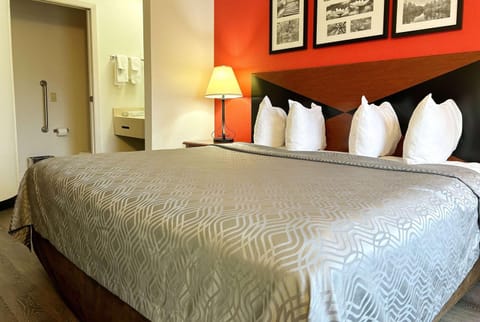 Econo Lodge Champaign Urbana – University Area Hotel in Urbana