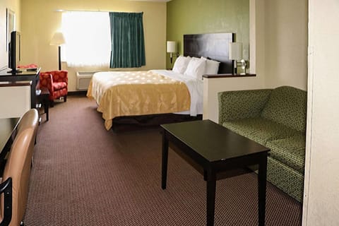 Quality Inn East Evansville Hotel in Evansville