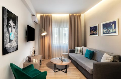 Central Green Apartment Condominio in Heraklion