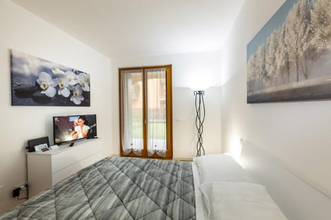 Lucy Apartment in Sirmione