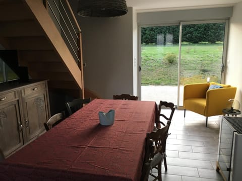 Dining area, Garden view