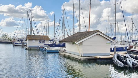 Marinaparcs Almere Campground/ 
RV Resort in Flevoland, Netherlands