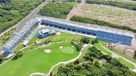Cana Rock Condos Rock & Roll Theme & Golf Course View - infinity Pool Condominio in Punta Cana