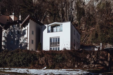 Property building, Facade/entrance, Spring, Day, Natural landscape, Mountain view, Mountain view