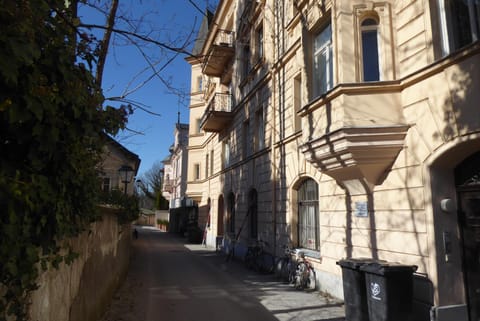 Day, Neighbourhood, Street view