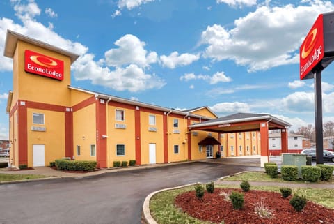 Property building, On site