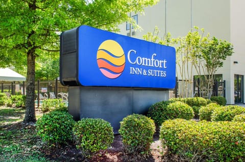 Comfort Inn & Suites Covington - Mandeville Hotel in Mississippi
