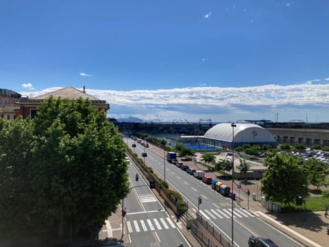 Day, Neighbourhood, Fitness centre/facilities, Street view