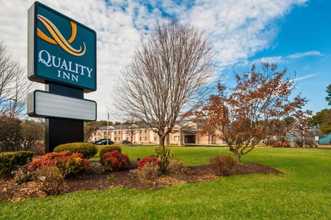 Quality Inn Hotel in Chesapeake Bay