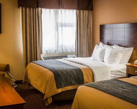 Quality Inn & Suites Hotel in Port Huron
