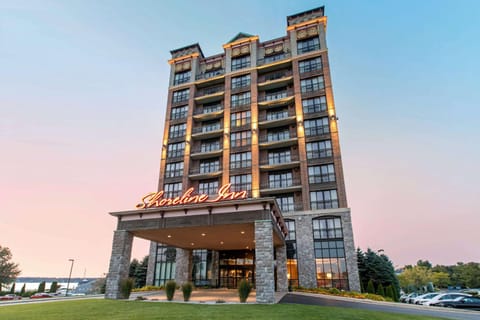 Shoreline Inn & Conference Center, Ascend Hotel Collection Hotel in Muskegon