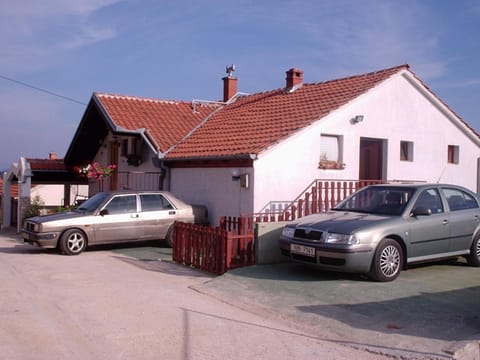 Apartments by the sea Tisno, Murter - 16947 Condo in Tisno