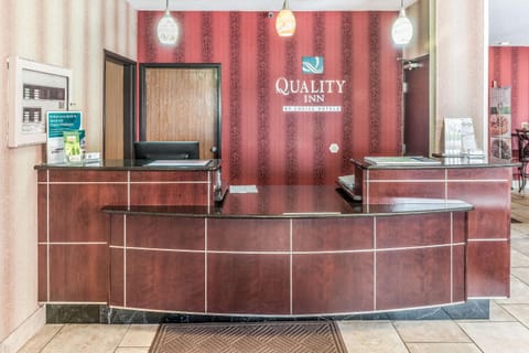 Quality Inn & Suites Hotel in Mankato