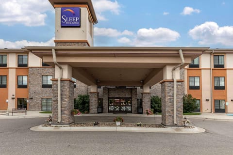Sleep Inn & Suites Hotel in Miles City