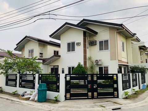 Garden view, Parking