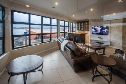 Stay at The Point - Peaceful Plentiful Penthouse Eigentumswohnung in Durban