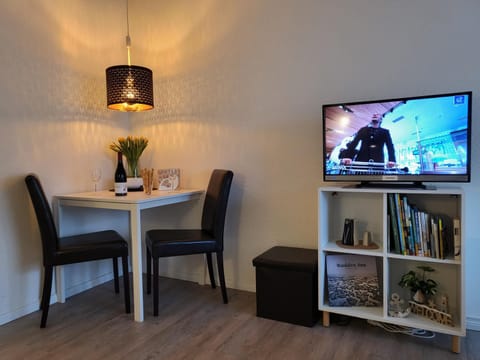 TV and multimedia, Dining area