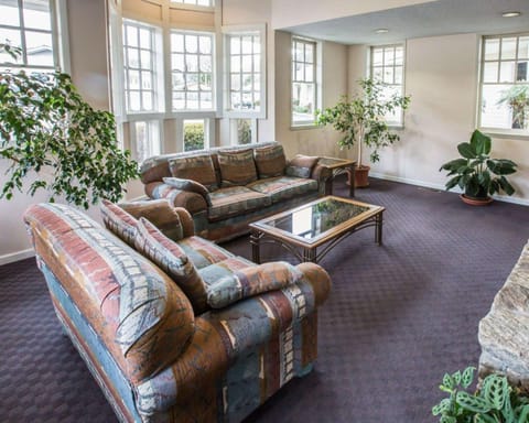 Lobby or reception, On site