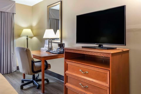 Econo Lodge & Suites Southern Pines Hotel in Southern Pines