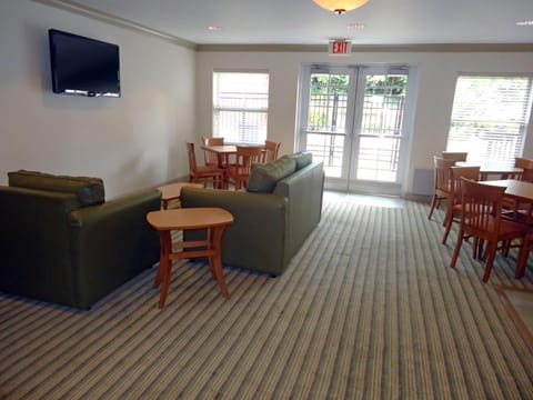 Extended Stay America Suites - Greensboro - Airport Hotel in High Point