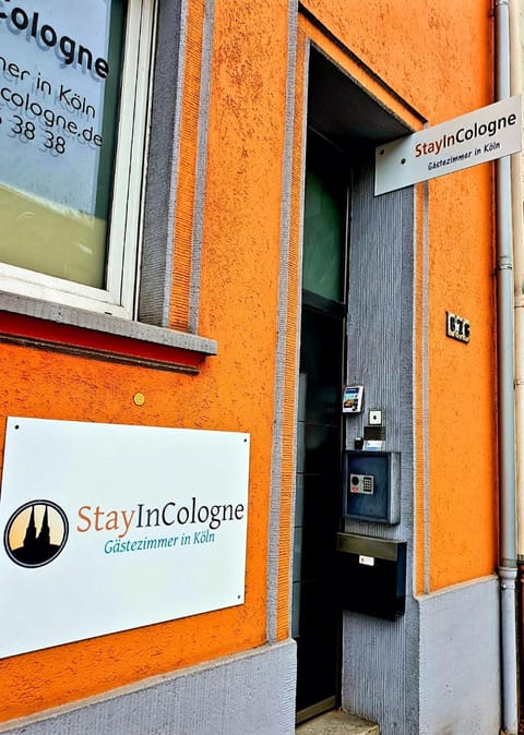 StayInCologne Bed and Breakfast in Bergisch Gladbach