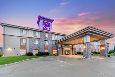 Sleep Inn & Suites Grand Forks Alerus Center Hotel in Grand Forks