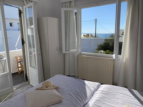 studio apartment Violetta at Livadia beach Eigentumswohnung in Paros