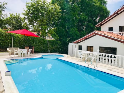 Casa Hacienda La Estancia piscina privada House in Melgar