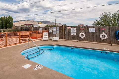 Quality Inn & Suites Near White Sands National Park Hôtel in Alamogordo