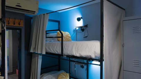 Photo of the whole room, bunk bed