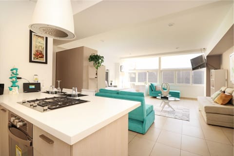 Kitchen or kitchenette, Living room, Seating area