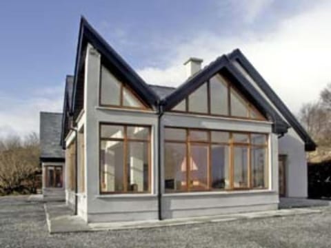 Westport, Co. Mayo - Sleeps 10, Pool Table, ideal holiday base Casa in County Mayo