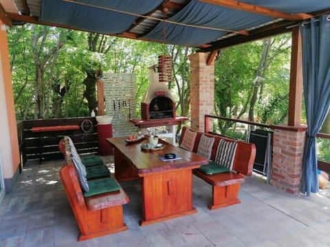 Balcony/Terrace, Garden view