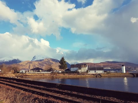 Hawthorn Lodge House in Scotland