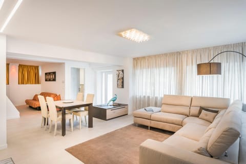 Fior Apartments Lofts Condo in Merano