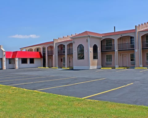 Facade/entrance, BBQ facilities