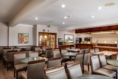 Ayres Suites Mission Viejo Hotel in Rancho Santa Margarita