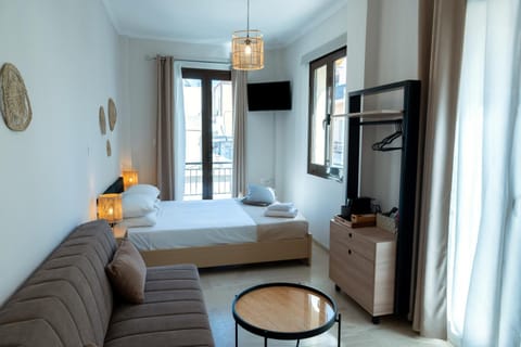 Mare I - studio in Old Harbor Apartment in Chania