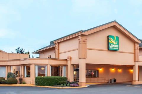 Quality Inn & Suites at Coos Bay Hotel in Coos Bay