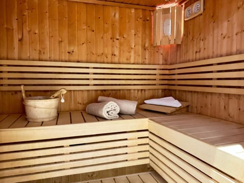 Sauna, Spa and wellness centre/facilities