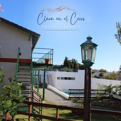 Clara en el Cerro Auberge in Tandil