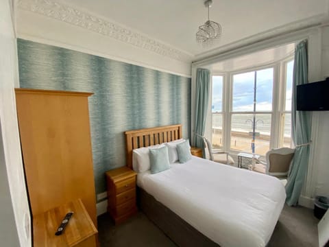 Helmsman Guesthouse Bed and Breakfast in Aberystwyth