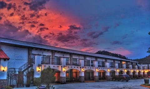 Property building, Facade/entrance, Sunset