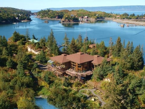 Stillpoint Lodge - All-Inclusive Resort in Alaska