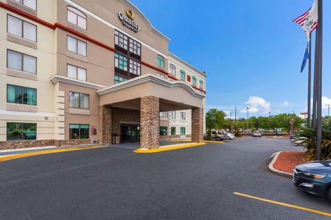 Quality Inn & Suites Hotel in North Myrtle Beach