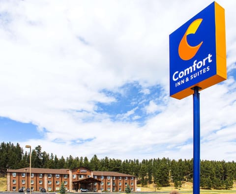 Comfort Inn & Suites Near Custer State Park and Mt Rushmore Hotel in Custer