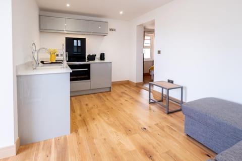 Oak – Three Tuns Apartments Apartment in Mid Suffolk District