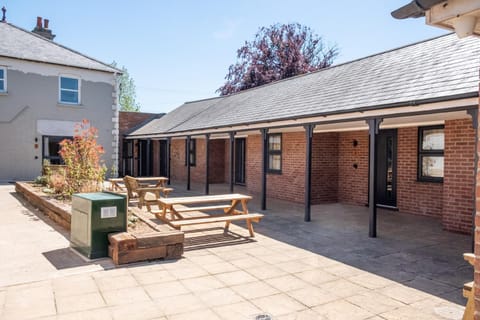 Oak – Three Tuns Apartments Apartment in Mid Suffolk District