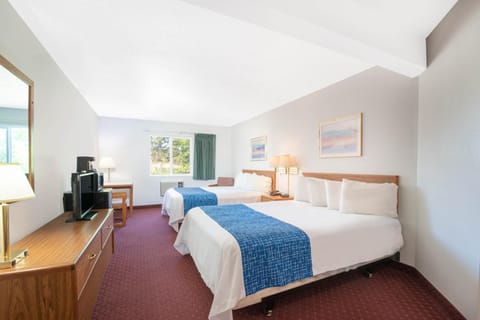 Travelodge by Wyndham Spearfish Hotel in Spearfish