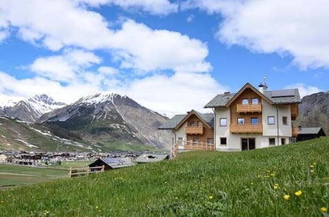 Property building, Natural landscape